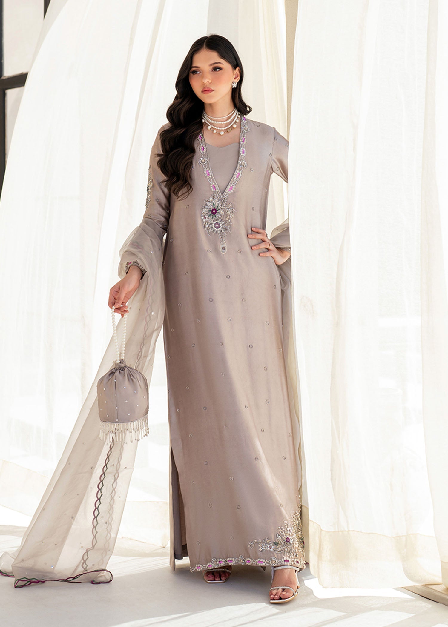 Eris - Dastoor Collection