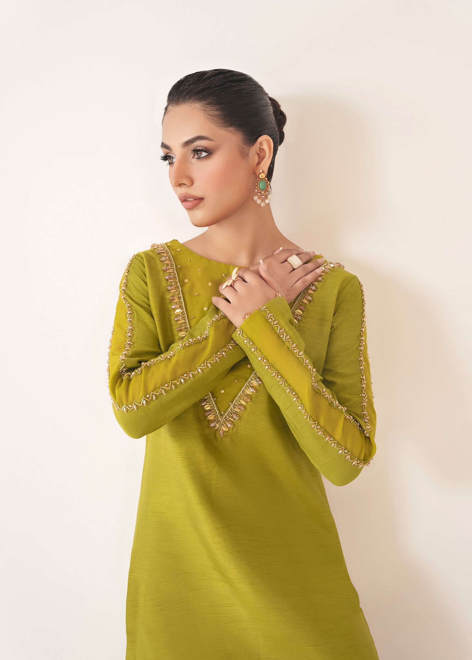 Vesper - Dastoor Collection