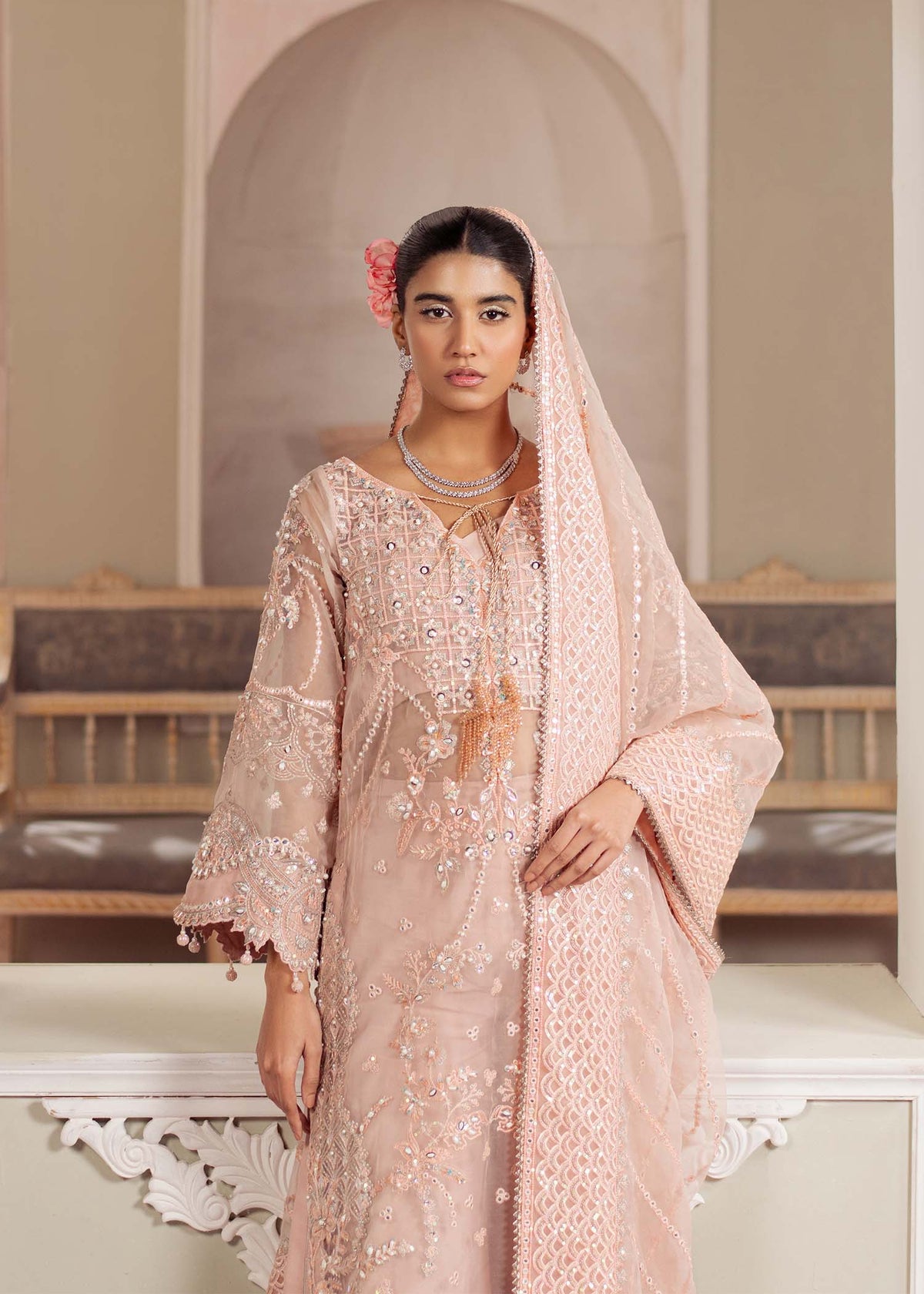 Chantilly - Dastoor Collection